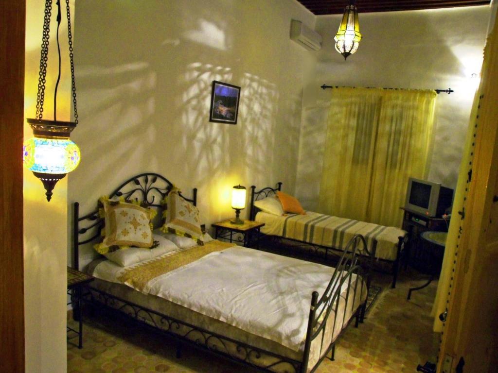 Al Andaloussiya Diyafa Hotell Moulay Idriss Exteriör bild