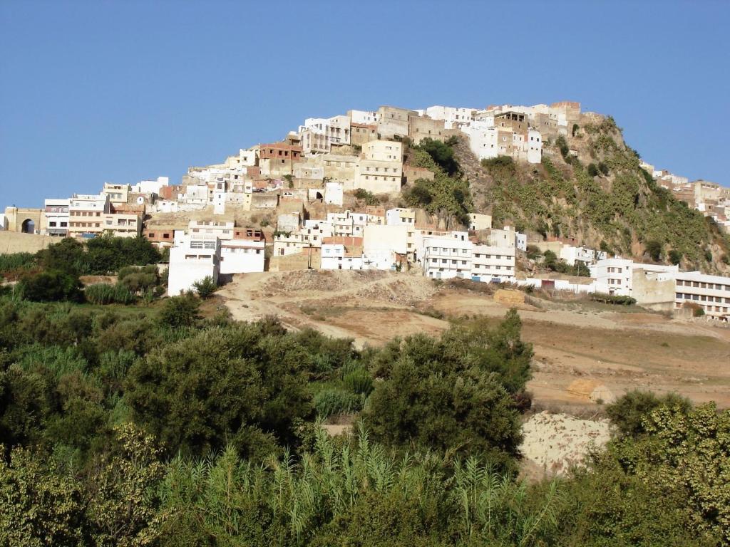 Al Andaloussiya Diyafa Hotell Moulay Idriss Exteriör bild